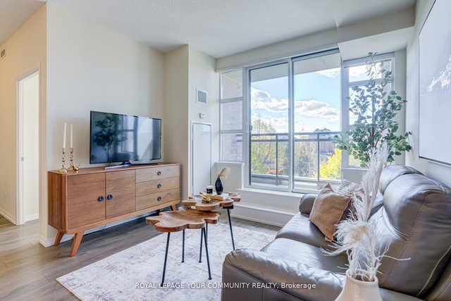 222 - 540 Bur Oak Avenue