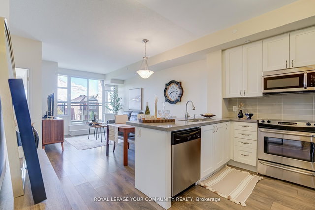 222 - 540 Bur Oak Avenue