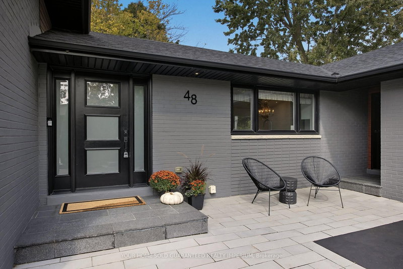 48 Royal Rd, Aurora, L4G 1A9 | Image 3