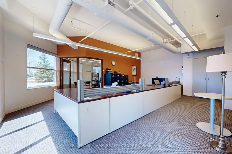 Unit 7 - 125 Don Hillock Dr, Aurora, L4G 0H8 | Image 3