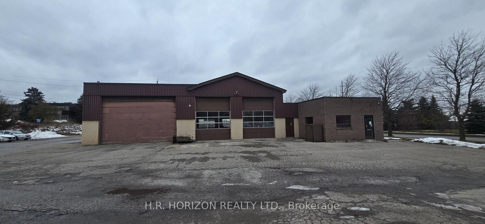 60 Industrial Parkway N - Photo 13