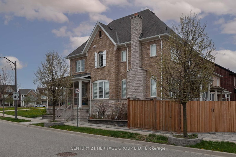 107 Lawrence Pilkington Ave, Markham, L5B 0Y6 | Image 2