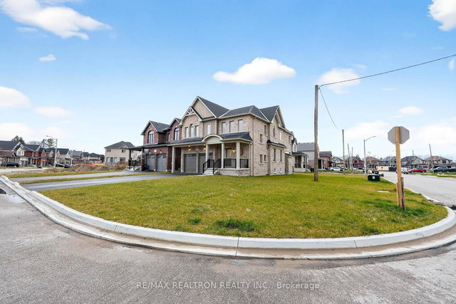 40 Wakefield Boulevard