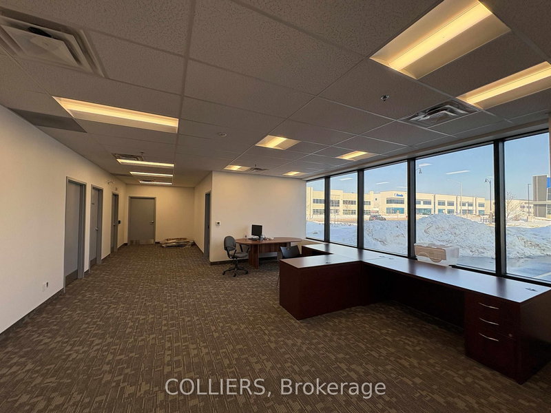 3-6 - 400 First Commerce Dr, Aurora, L4G 7C7 | Image 3