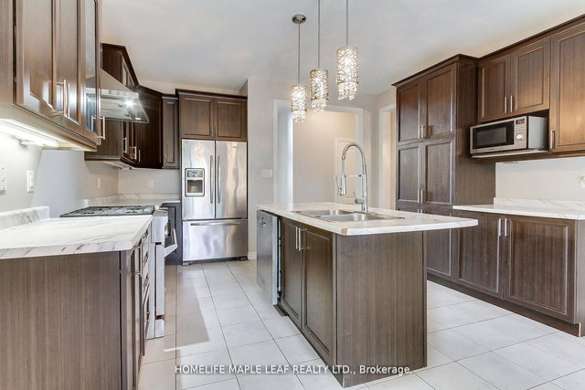 2180 Dawson Crescent