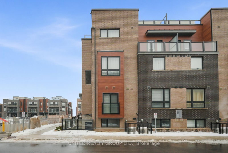 15 - 15 Lytham Green Circ, Newmarket, L3Y 0H3 | Image 2