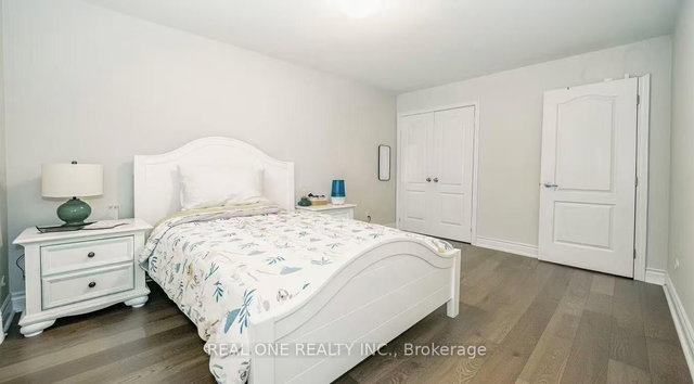 77 Leitchcroft Crescent E