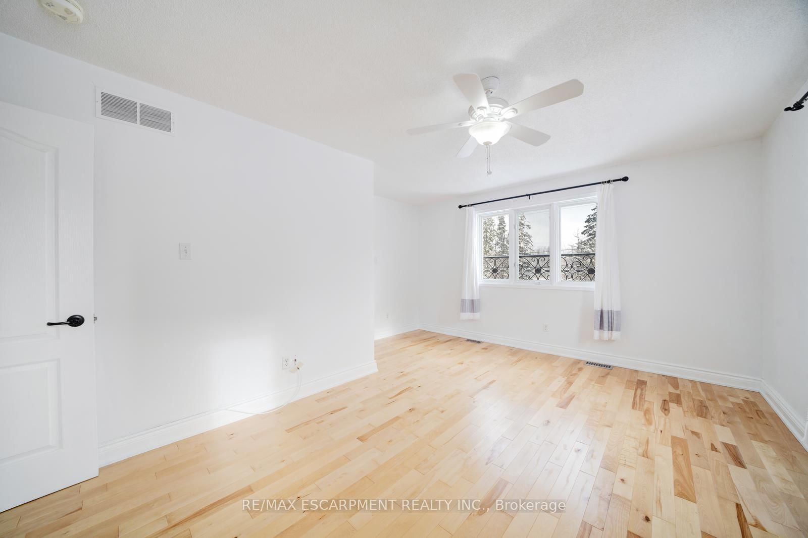 108 Olde Bayview Avenue • Richmond Hill, ON photo 14