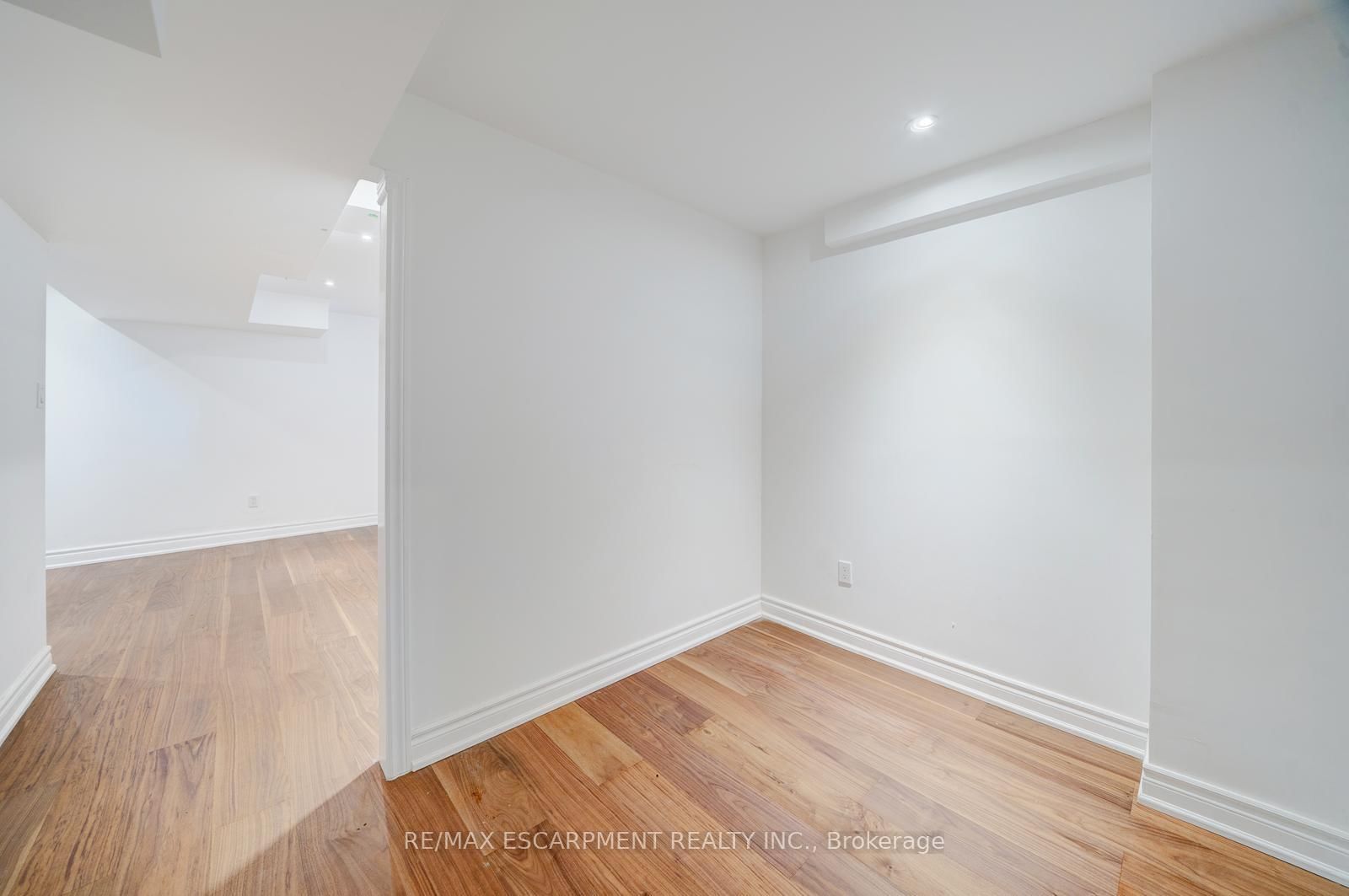 108 Olde Bayview Avenue • Richmond Hill, ON photo 29