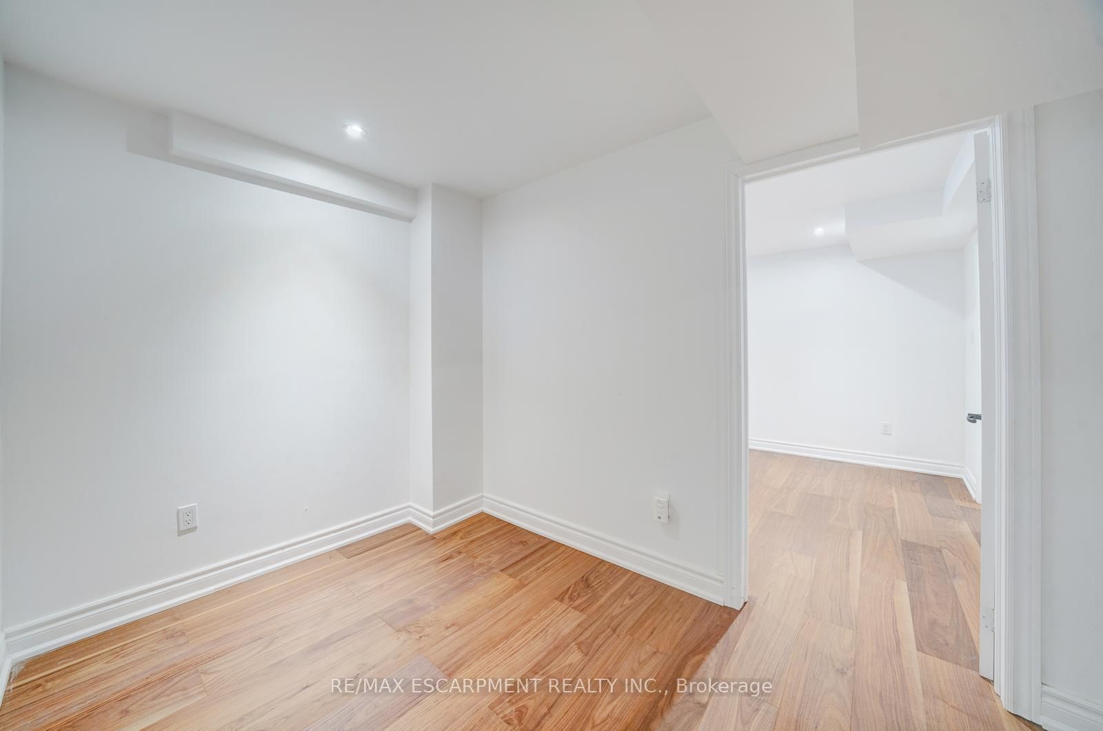 108 Olde Bayview Avenue • Richmond Hill, ON photo 30