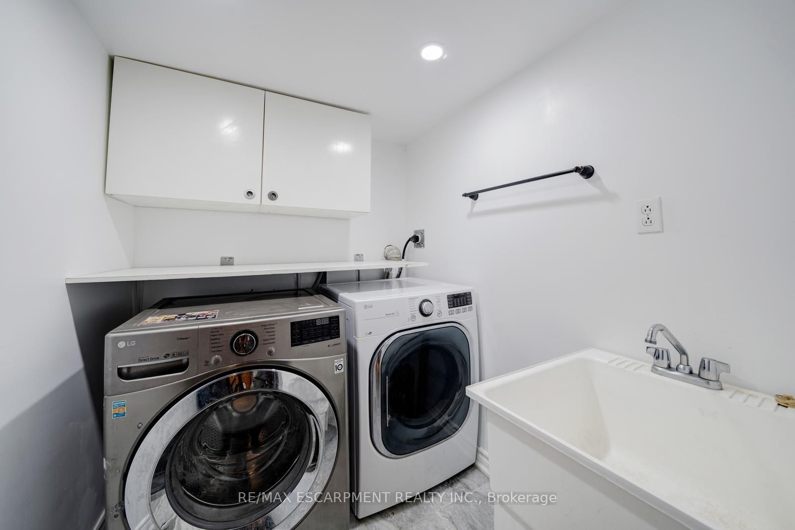 108 Olde Bayview Avenue • Richmond Hill, ON photo 35