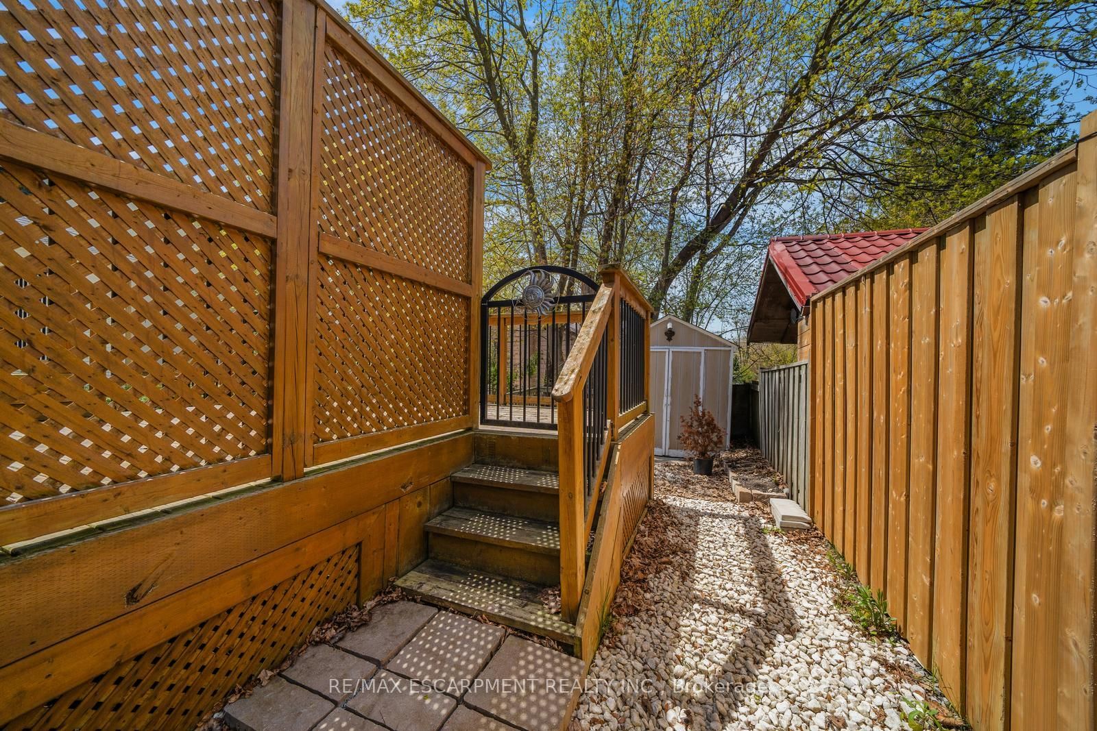 108 Olde Bayview Avenue • Richmond Hill, ON photo 38