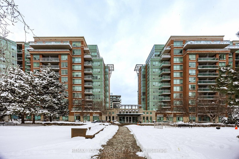 111 - 48 Suncrest Blvd, Markham, L3T 7Y6 | Image 2