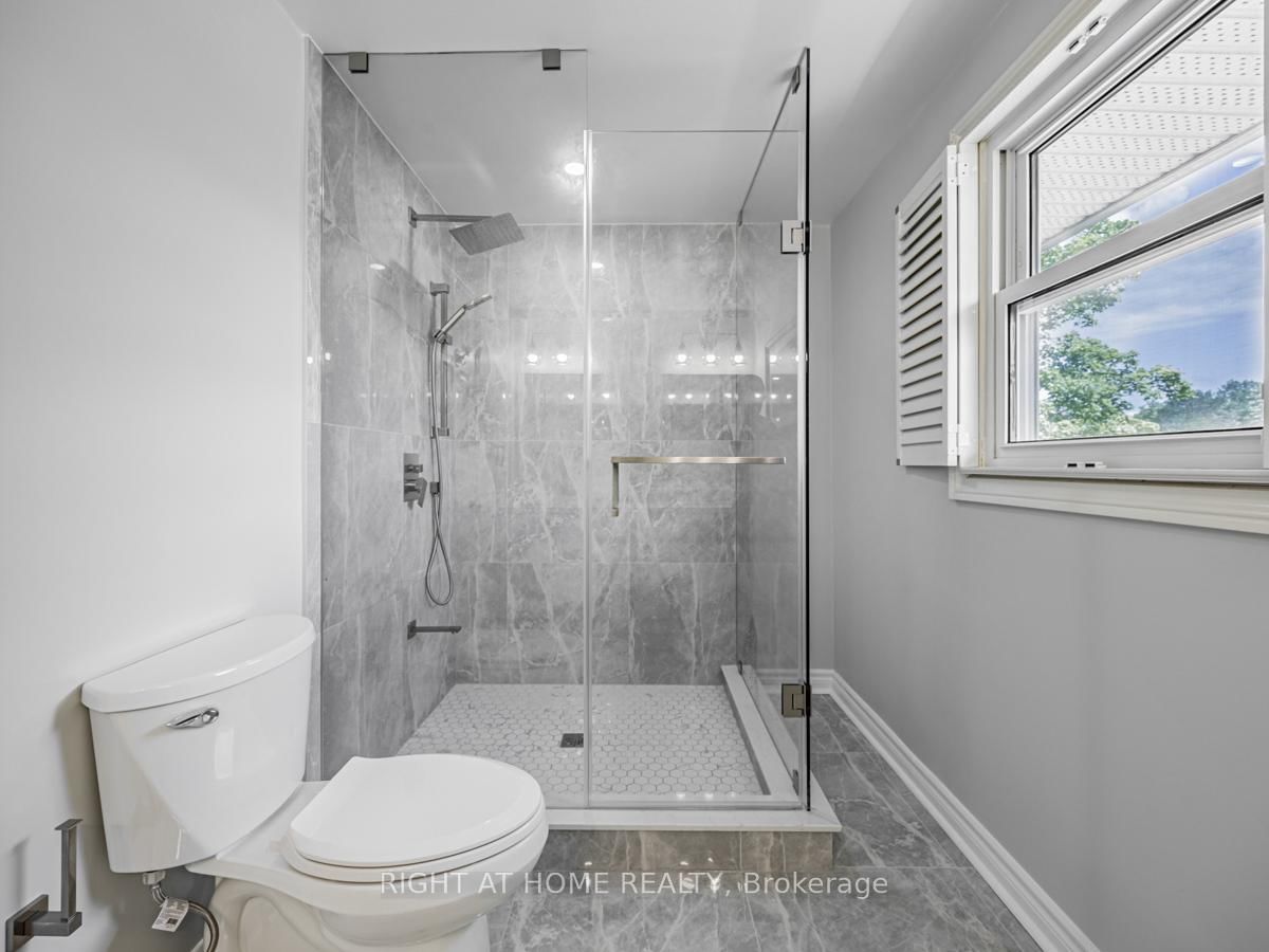 Detached House for sale at 7975 18th Sideroad, King, Ontario, L0G 1T0 - Rural King - MLS: N12708998