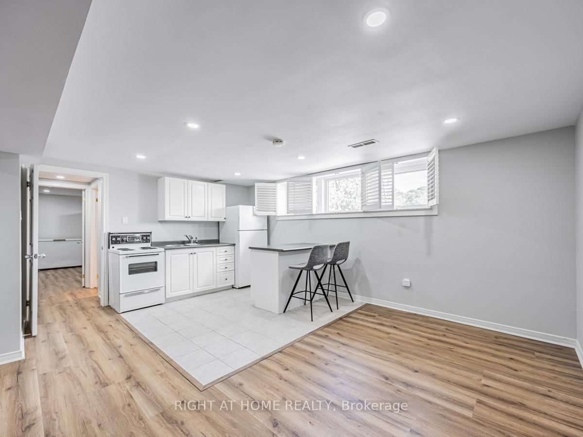 Detached House for sale at 7975 18th Sideroad, King, Ontario, L0G 1T0 - Rural King - MLS: N12708998