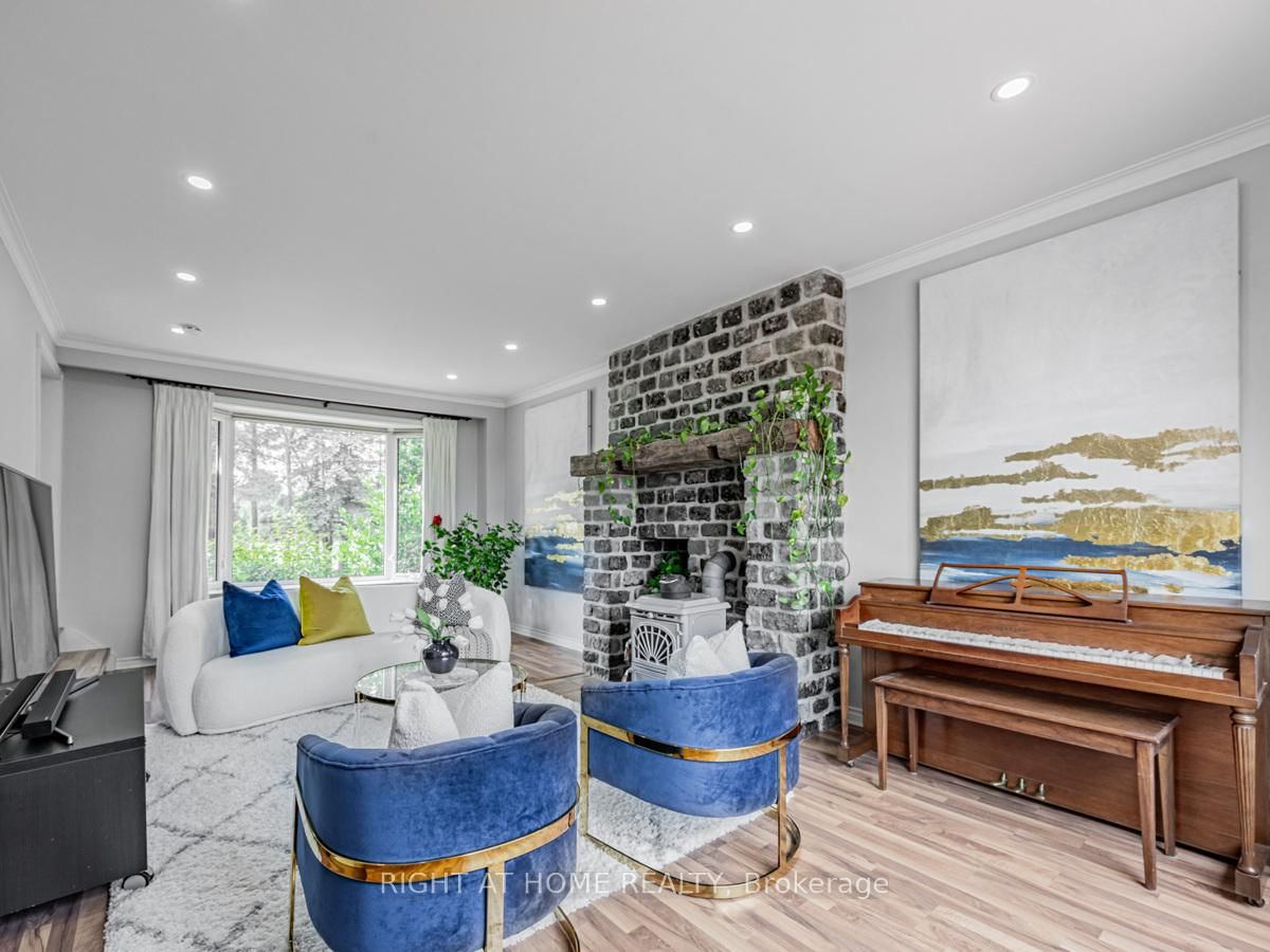 Detached House for sale at 7975 18th Sideroad, King, Ontario, L0G 1T0 - Rural King - MLS: N12708998