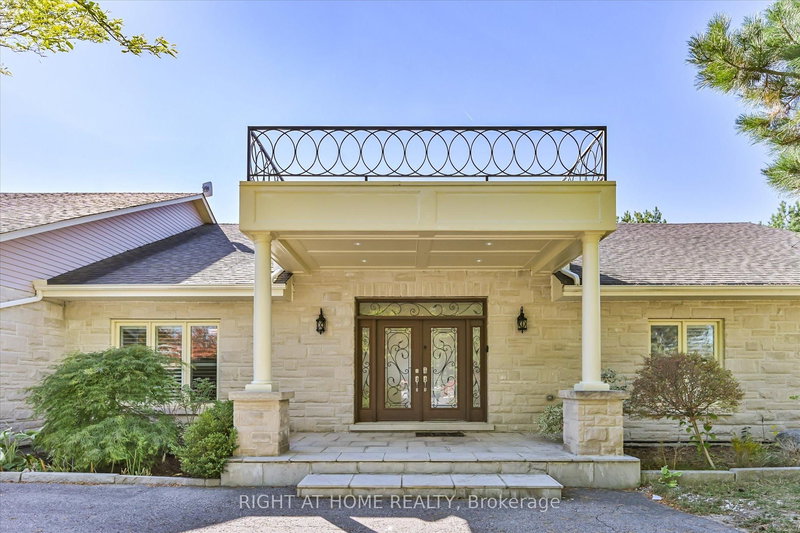 18 Mccowan Lane, Whitchurch-Stouffville, L4A 4C1 | Image 2