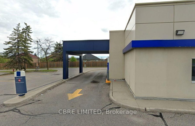 16591 Yonge Street, Newmarket, L3X 2G8 | Image 3