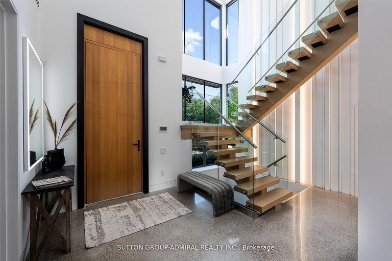 126 WOOD Lane, Richmond Hill, L4C 4W1 | Image 3