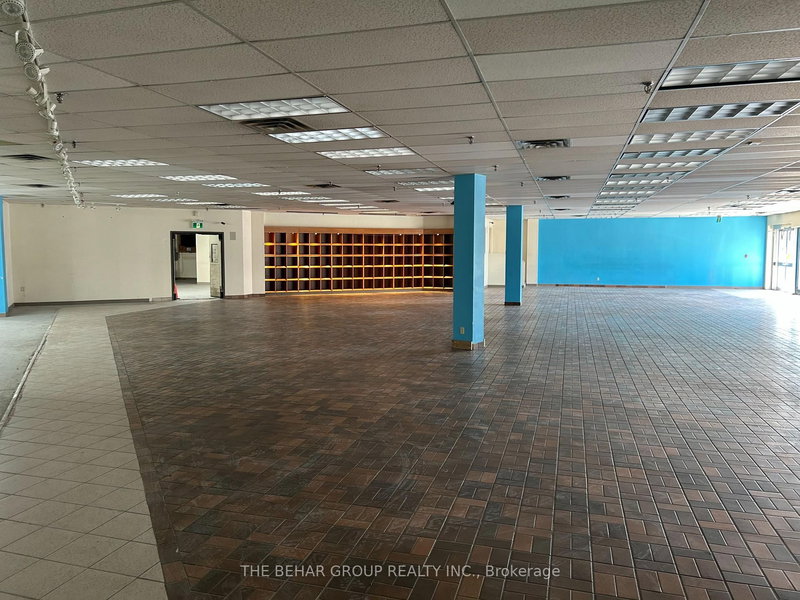 10 - 2180 Steeles Ave W, Vaughan, L4K 2Z5 | Image 2