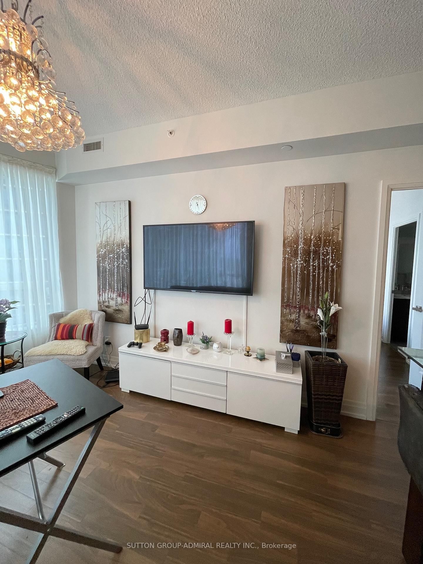 7161 Yonge Street, Unit 1932 (Primary Bedroom) - Photo 10