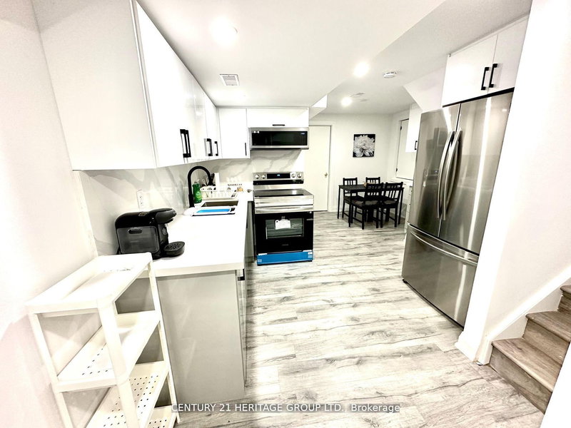 Bsmt - 29 Eminence Rd E, Vaughan, L4K 5K1 | Image 2