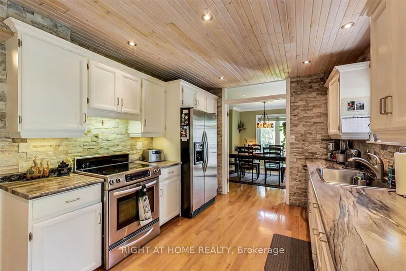 2 - 1711 South Porcupine Ave, Innisfil, L9S 1S6 | Image 3