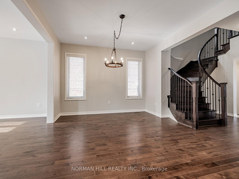 17 St Anne Way, Vaughan, L4H 4V4 | Image 3