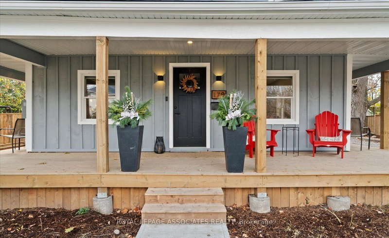 179 Church St, Georgina, L4P 1J4 | Image 2