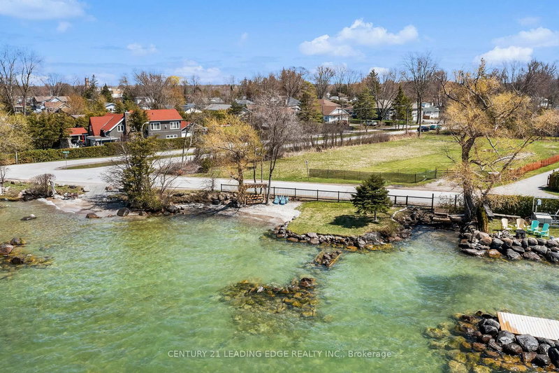 415 Lake Dr E, Georgina, L4P 1P3 | Image 3