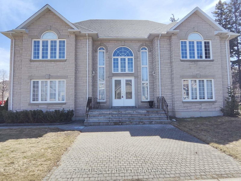 67 Chantilly Crescent