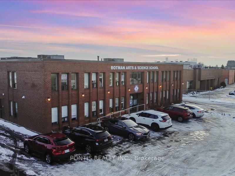 7 BRADWICK Dr, Vaughan, L4K 2T4 | Image 2