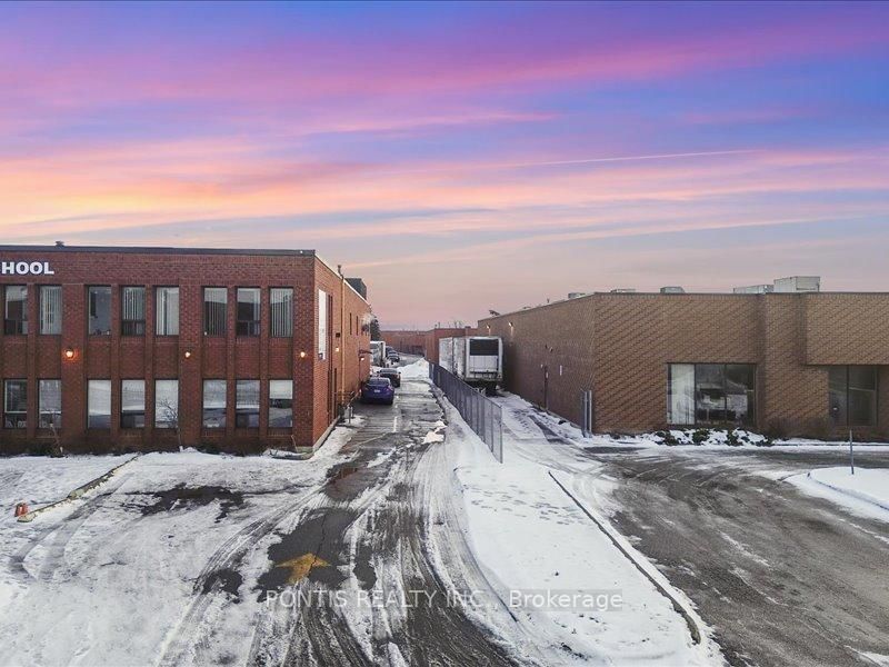 7 BRADWICK Dr, Vaughan, L4K 2T4 | Image 3