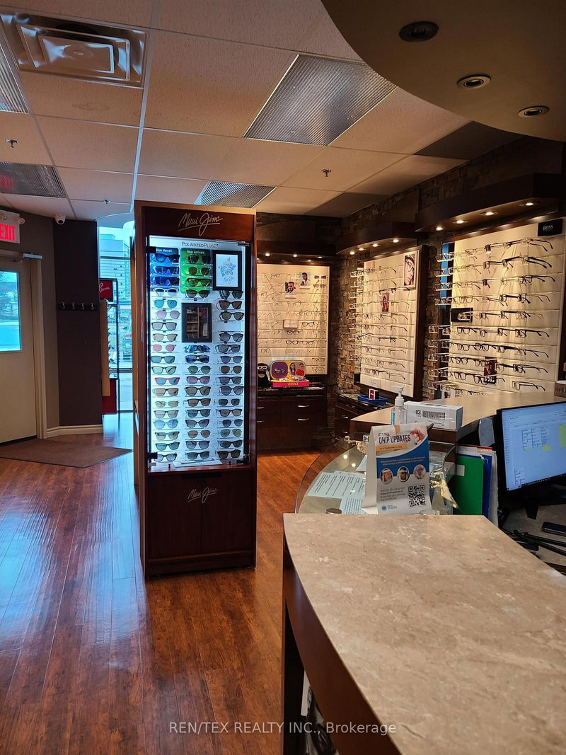 u4 - 6175 Highway 7, Vaughan, L4H 0P6 | Image 2