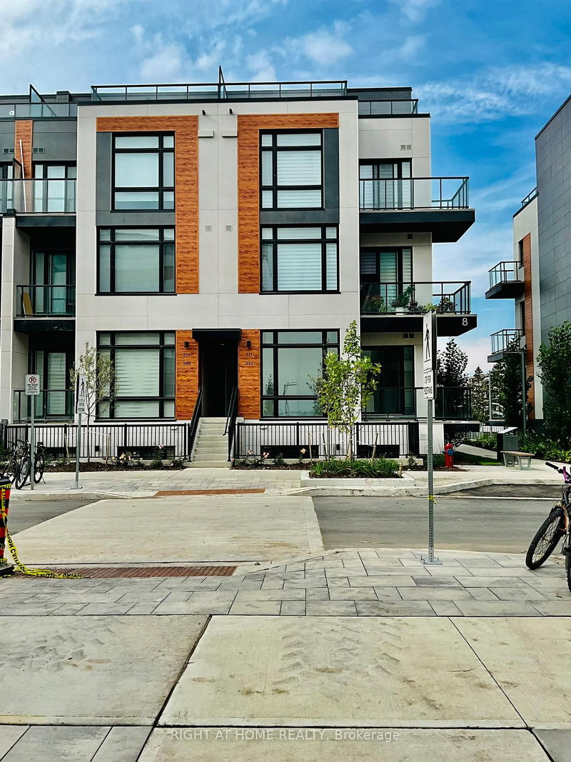 212 - 8 Steckley House Lane, Richmond Hill, L4S 0N1 | Image 3