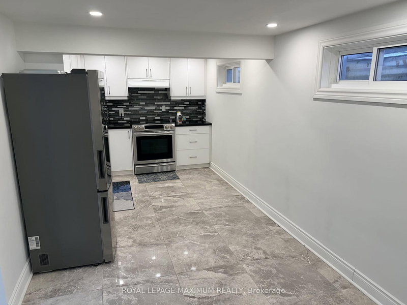 Bsmt - 41 Knotty Pine Tr, Markham, L3T 3W5 | Image 2