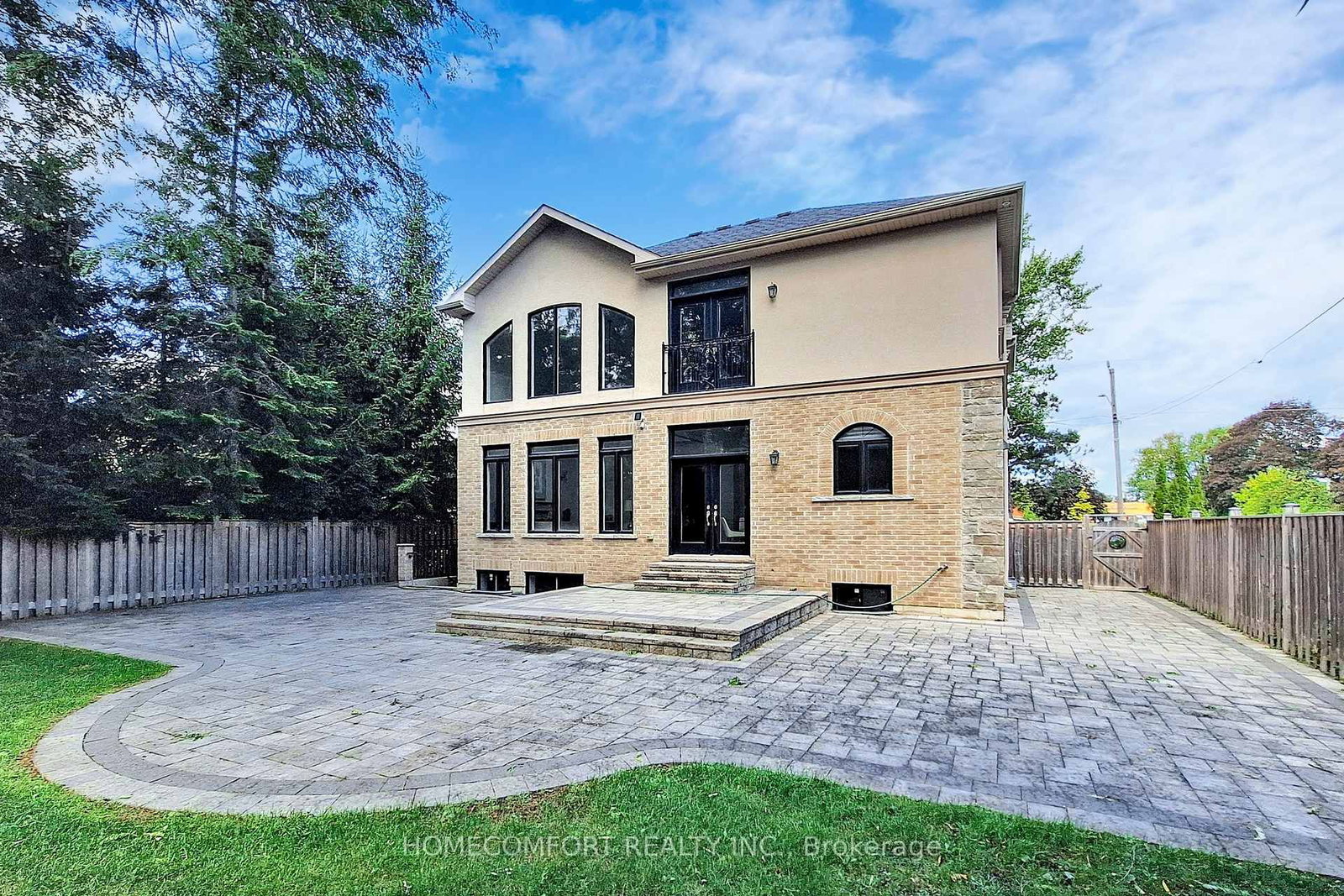 Detached House for sale at 11 Abercorn Road, Markham, Ontario, L3P 1V5 - Bullock - MLS: N12720512