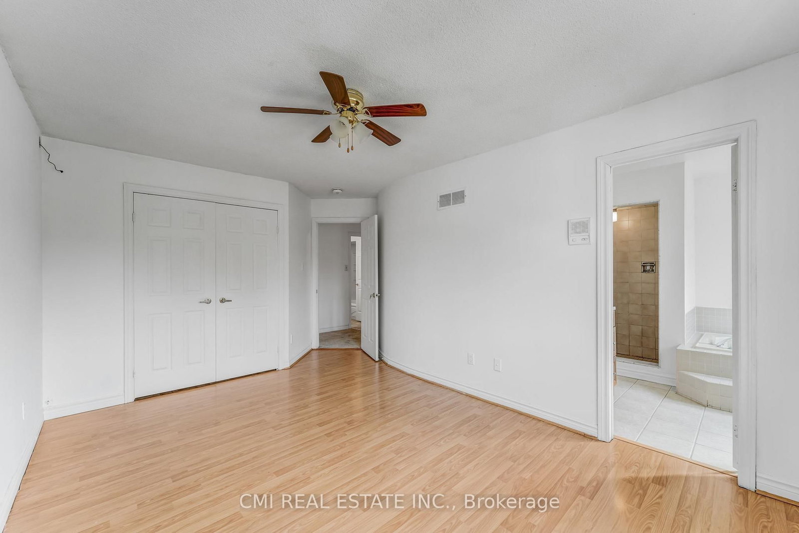 Detached House for sale at 109 Valleymede Drive, Richmond Hill, Ontario, L4B 1T6 - Doncrest - MLS: N12720838