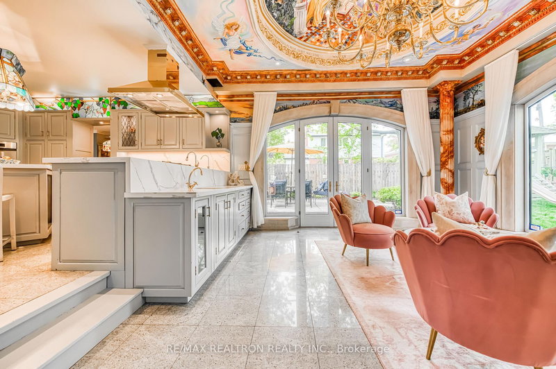 15 Lincoln Green Dr, Markham, L3P 1R6 | Image 2