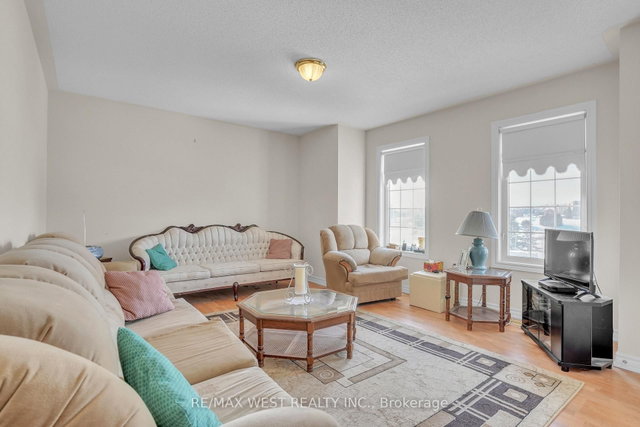 503 Simcoe Road