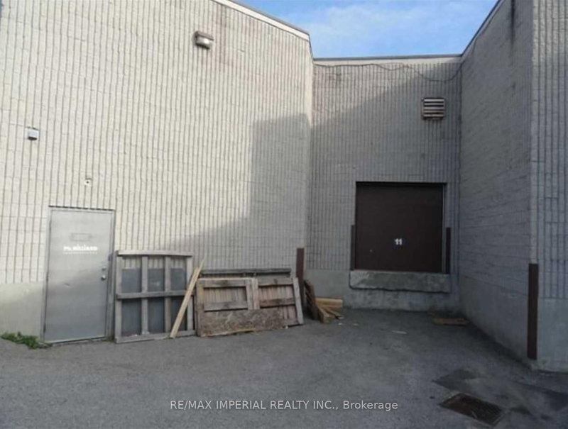 11 - 170 West Beaver Creek Rd, Richmond Hill, L4B 1L6 | Image 2