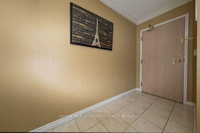 712 - 40 Harding Boulevard W