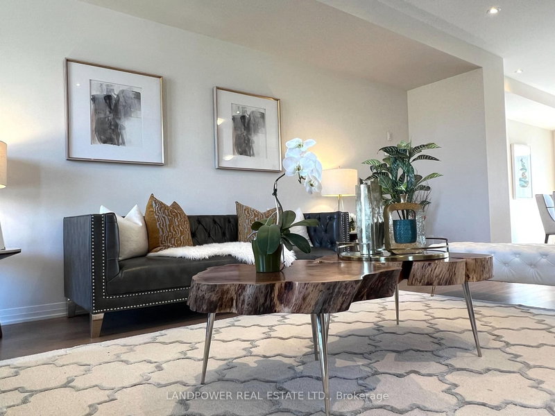 1655 Bur Oak Ave, Markham, L6E 0H8 | Image 2