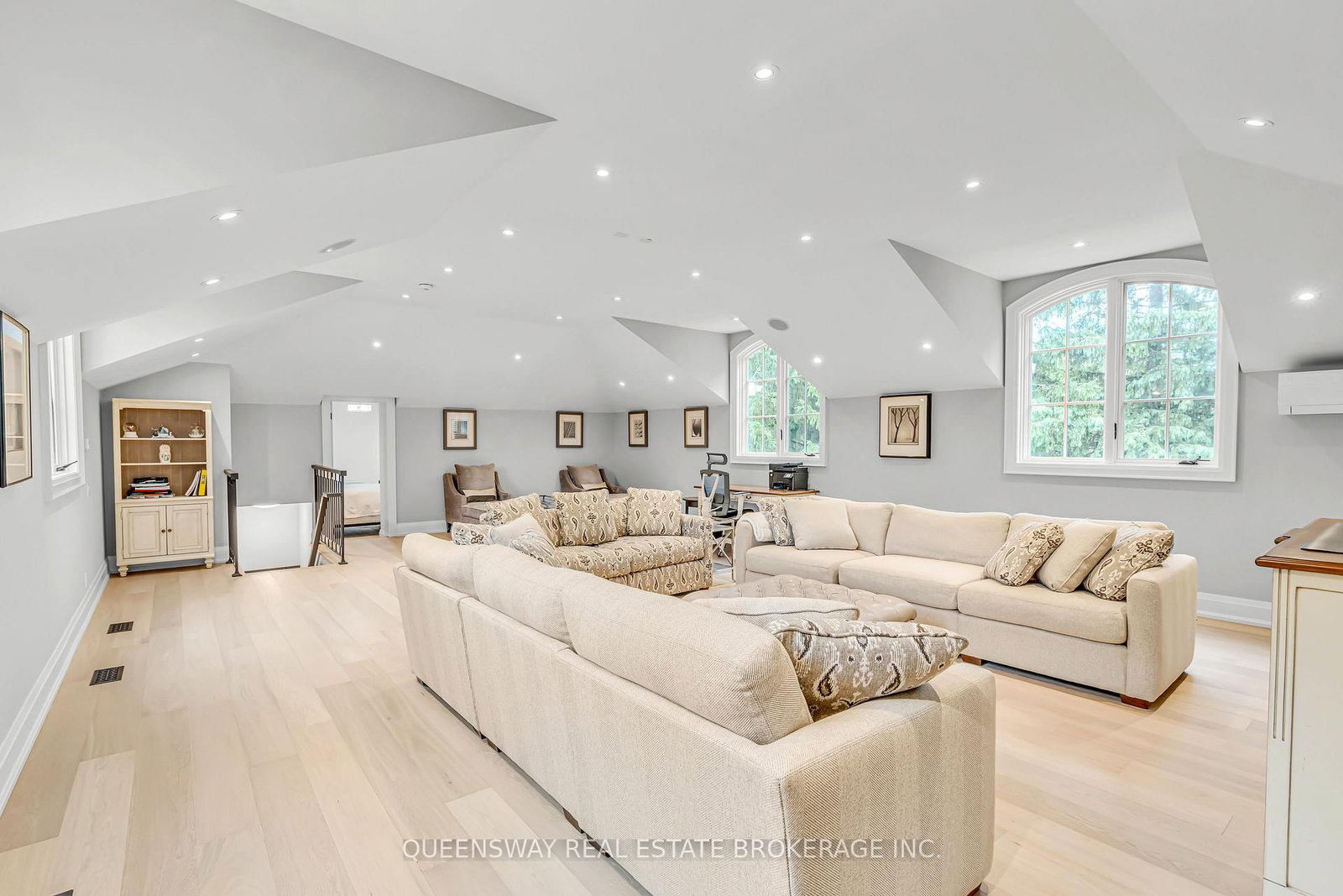 Detached House for sale at 2600 17th Sideroad, King, Ontario, L7B 1A3 - King City - MLS: N12728250