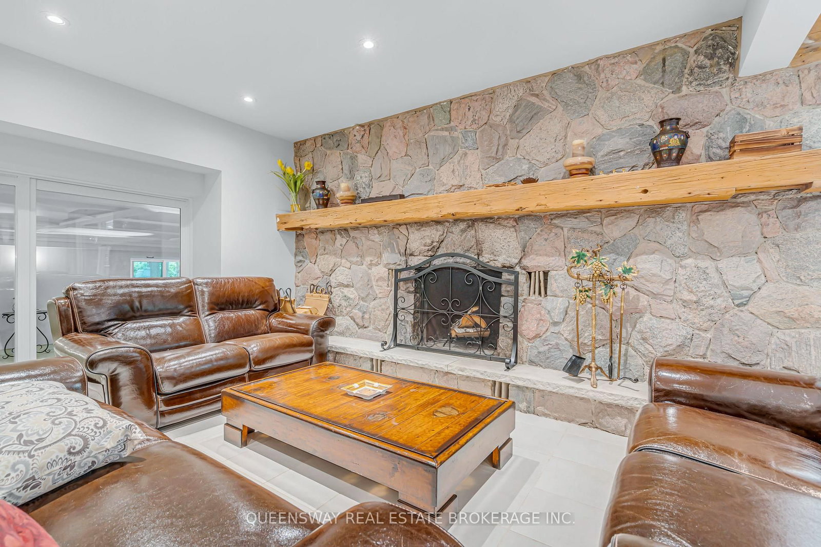 Detached House for sale at 2600 17th Sideroad, King, Ontario, L7B 1A3 - King City - MLS: N12728250