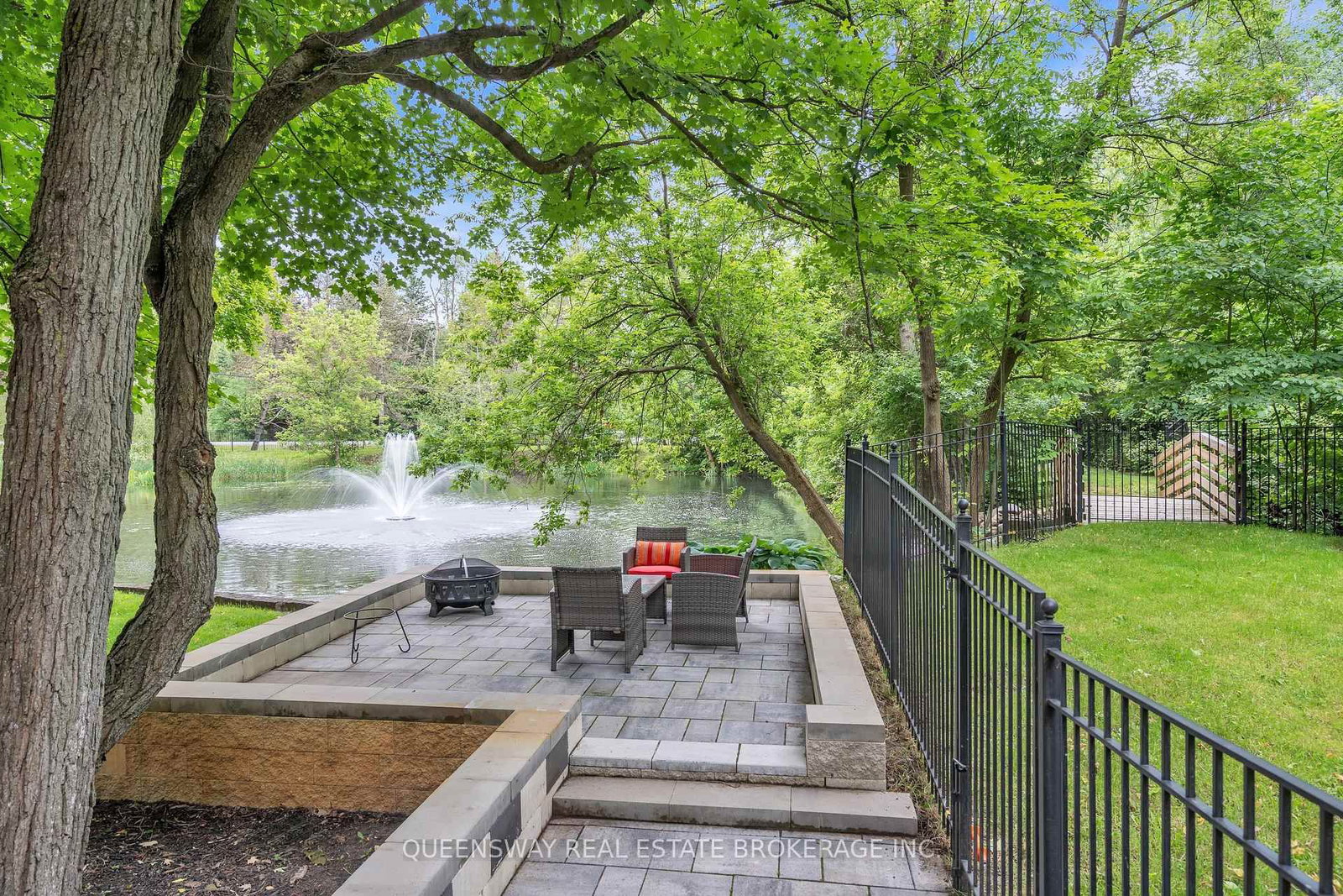 Detached House for sale at 2600 17th Sideroad, King, Ontario, L7B 1A3 - King City - MLS: N12728250