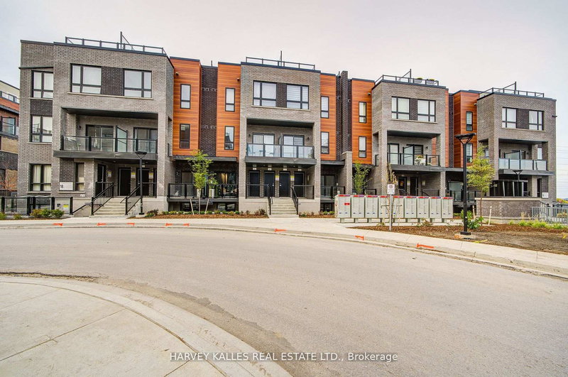 28 - 18 Lytham Green Circ, Newmarket, L3Y 0H4 | Image 2