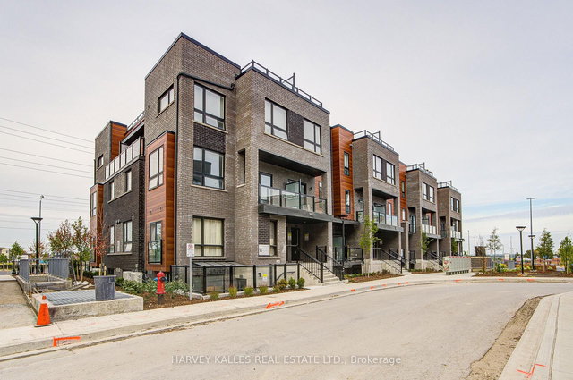 11 - 18 Lytham Green Circle