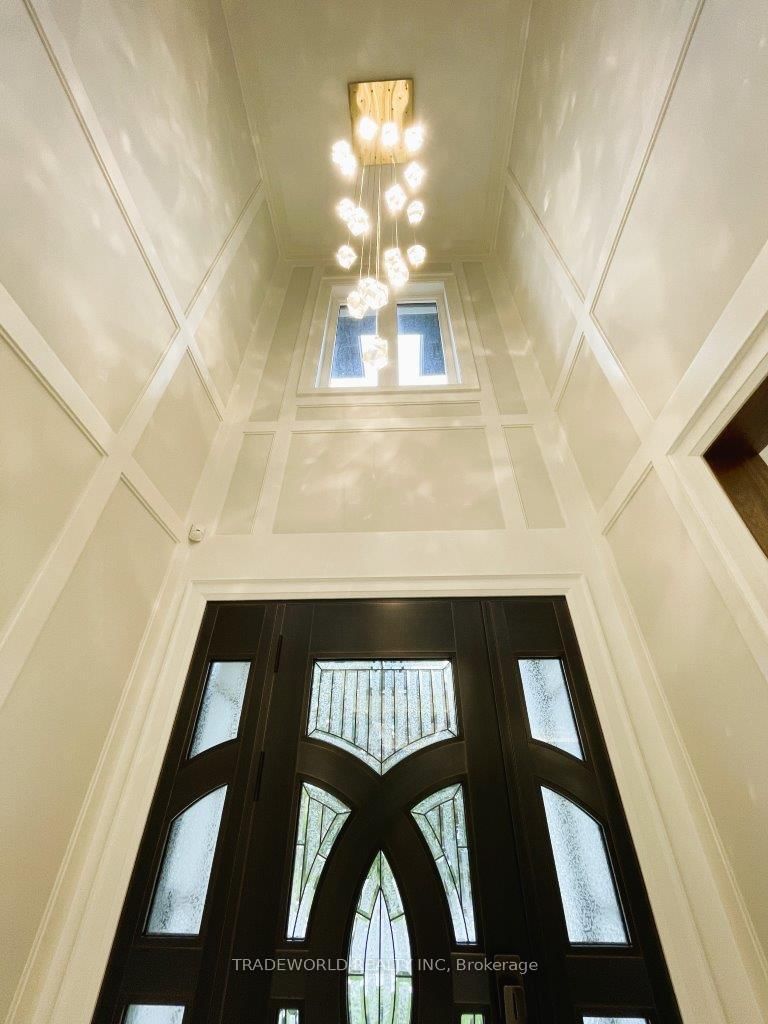 90 Fred Varley Dr, Markham, L3R 1S8 | Image 2