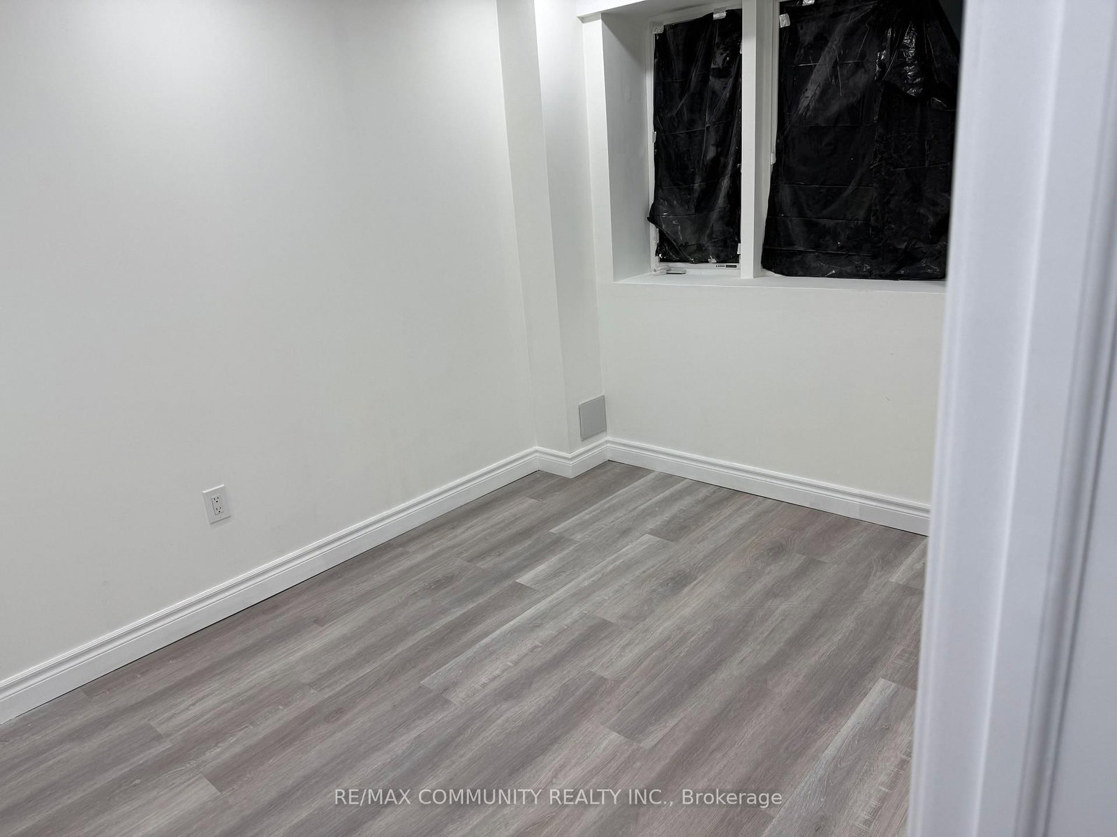 387 Tennant Circle - Photo 14